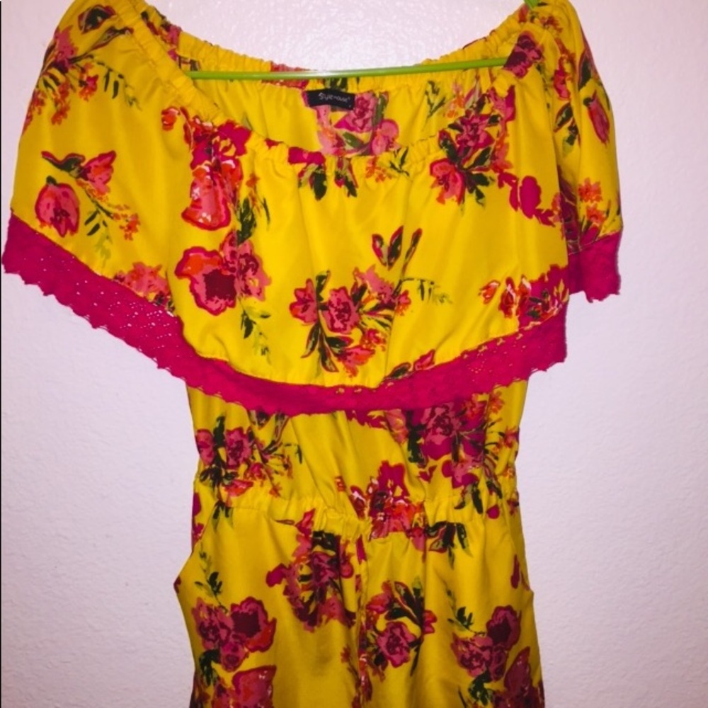 Jumpsuit - Picture 5 of 8